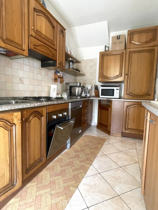 Pegolotte di Cona (VE): Porzione di casa in contesto bifamiliare, sviluppata su 2 piani, con area...