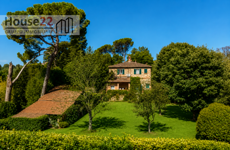 AREZZO - TOSCANA. Splendido ANTICO CASALE sapientemente ristrutturato, con una superficie totale ...