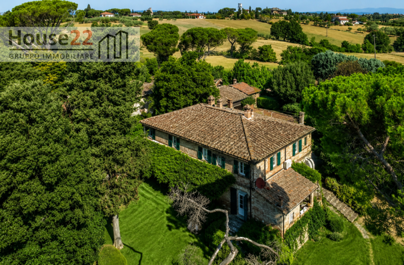 AREZZO - TOSCANA. Splendido ANTICO CASALE sapientemente ristrutturato, con una superficie totale ...