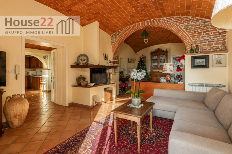 AREZZO - TOSCANA. Splendido ANTICO CASALE sapientemente ristrutturato, con una superficie totale ...