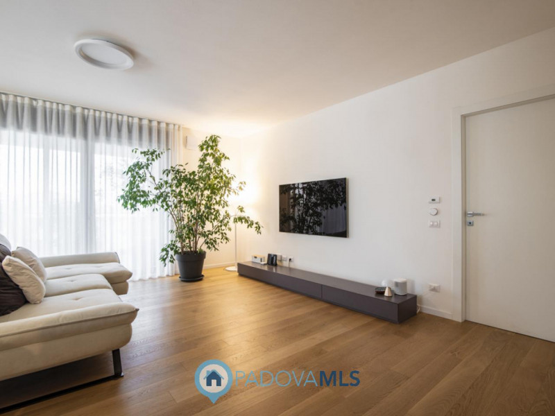 Immobile in esclusiva al Gruppo Padova MLS
Ponte San Nicolò - Voltabarozzo: Appartamento al secon...