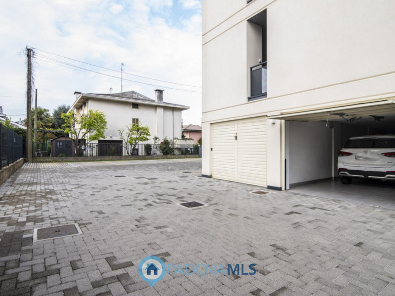 Immobile in esclusiva al Gruppo Padova MLS
Ponte San Nicolò - Voltabarozzo: Appartamento al secon...