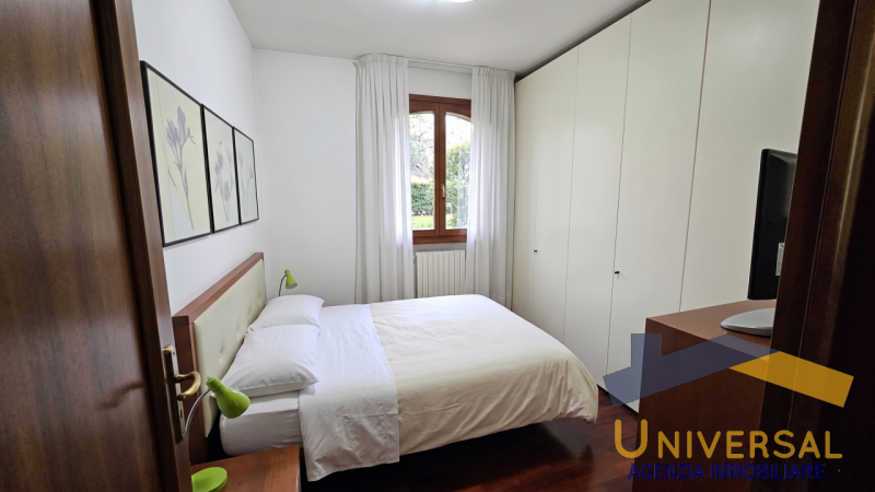 LOREGGIA – In zona tranquilla e a pochi minuti dal centro paese, proponiamo in vendita Villa sing...