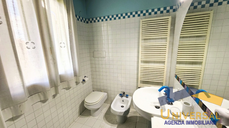 LOREGGIA – In zona tranquilla e a pochi minuti dal centro paese, proponiamo in vendita Villa sing...