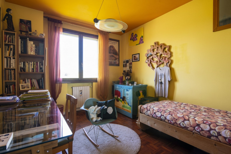 Scopri questa bifamiliare situata nella tranquilla frazione di Terradura, località Mezzavia, nel ...