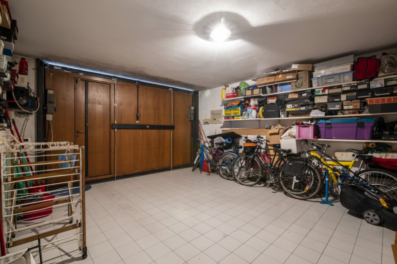 Scopri questa bifamiliare situata nella tranquilla frazione di Terradura, località Mezzavia, nel ...