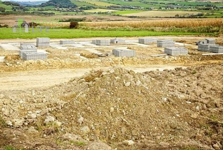 THIENE z.i.: in zona industriale strategica ad 1,5 km dal casello autostradale di Thiene e alla n...