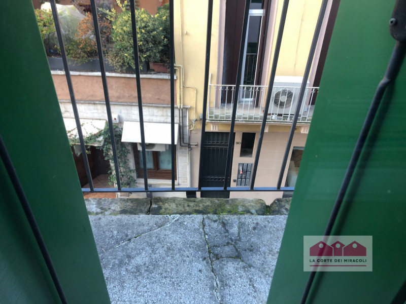 SOLO CONTRATTO 3+2 CON RESIDENZA - DISPONIBILE DA LUGLIO 2026 - VICENZA: CENTRO STORICO, MINI ARR...