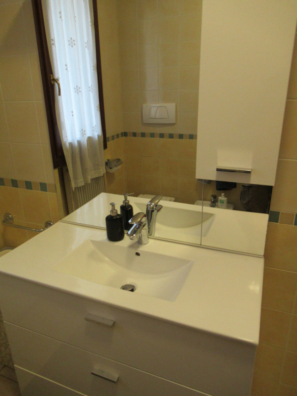 A Carità di Villorba (TV), proponiamo in affitto mini appartamento al piano terra, composto da: s...