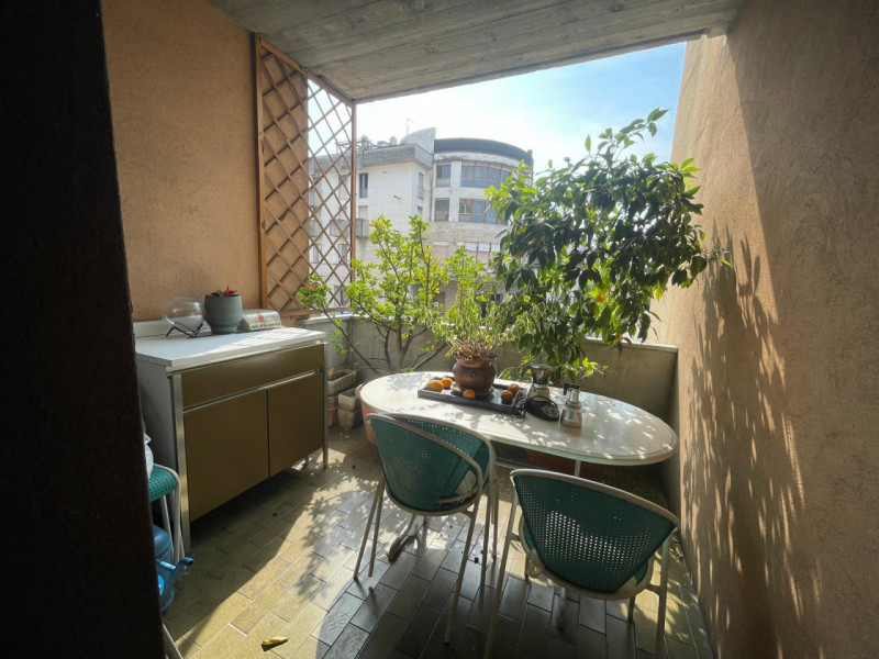 UBICAZIONE E CONTESTO
Nel quartiere San Felice, in una posizione comoda e ben servita, proponiamo...