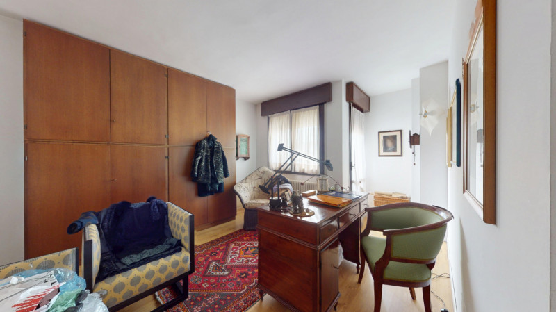 UBICAZIONE E CONTESTO
Nel quartiere San Felice, in una posizione comoda e ben servita, proponiamo...