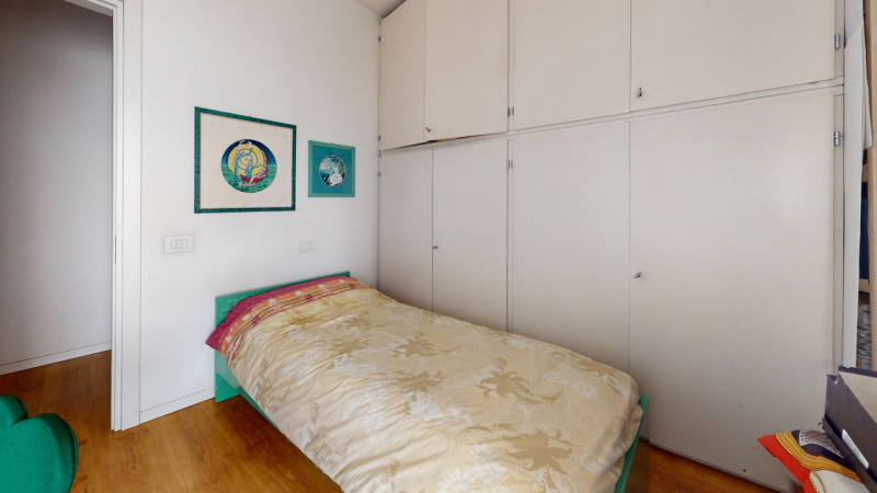 UBICAZIONE E CONTESTO
Nel quartiere San Felice, in una posizione comoda e ben servita, proponiamo...