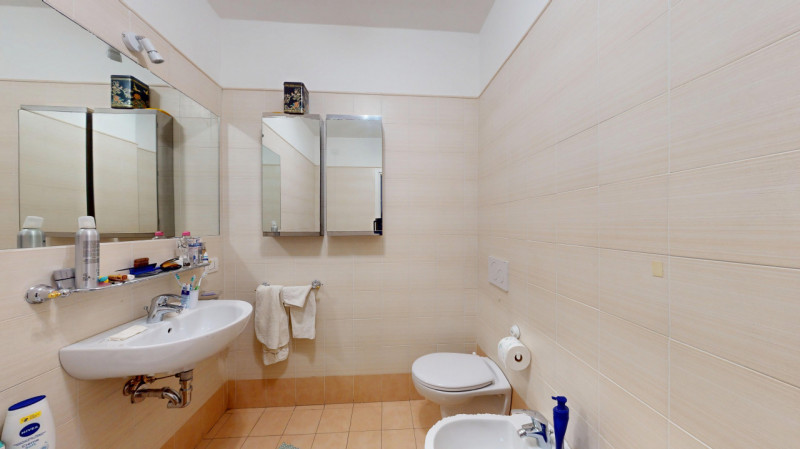 UBICAZIONE E CONTESTO
Nel quartiere San Felice, in una posizione comoda e ben servita, proponiamo...