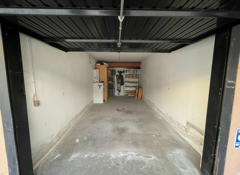 UBICAZIONE E CONTESTO
Nel quartiere San Felice, in una posizione comoda e ben servita, proponiamo...