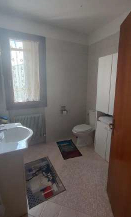 Rif. A.A.530-24

Vendita all'asta - appartamento al 1° piano con garage in data 15 giugno 2026

D...