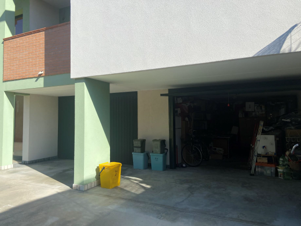 Rif. A.A.244-25

Vendita all'asta - appartamento al 1° piano con garage in data 16 giugno 2026

D...