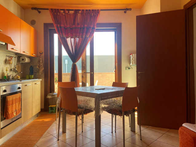 Rif. A.A.244-25

Vendita all'asta - appartamento al 1° piano con garage in data 16 giugno 2026

D...