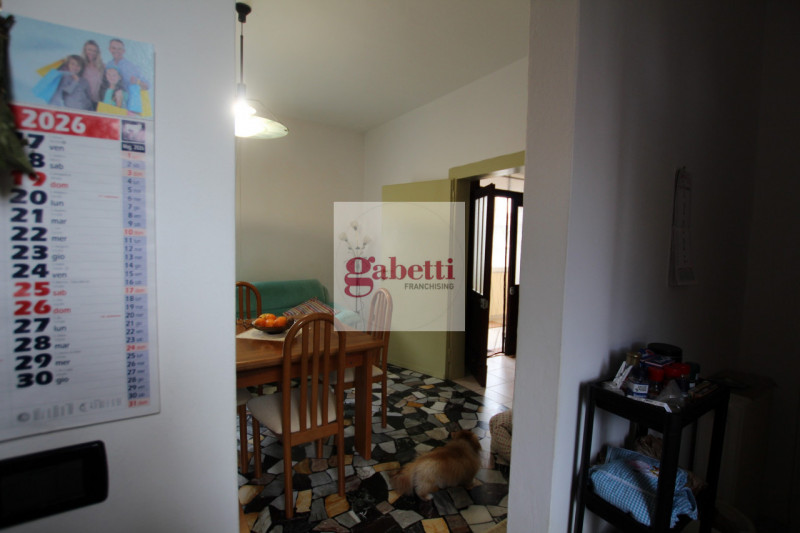 MONTA' S.IGNAZIO Proponiamo in vendita un appartamento quadrilocale situato al piano terra di una...