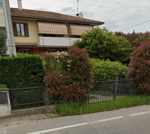 Rif. A.A.222-25

Vendita all'asta - appartamento al piano terra con garage in data 16 giugno 2026...