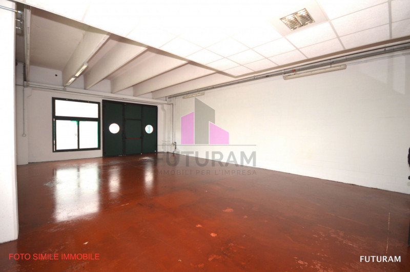 ARCUGNANO - 46FIL - PER INFO 0444/310220

Proponiamo in  Affitto un laboratorio di 81mq ad Arcugn...