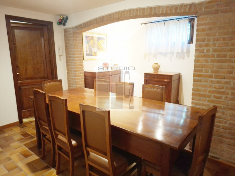 Tutto quello che cerchi in un'abitazione: questa te lo offre!

/LOCATION/
In CENTRO a Camposampie...