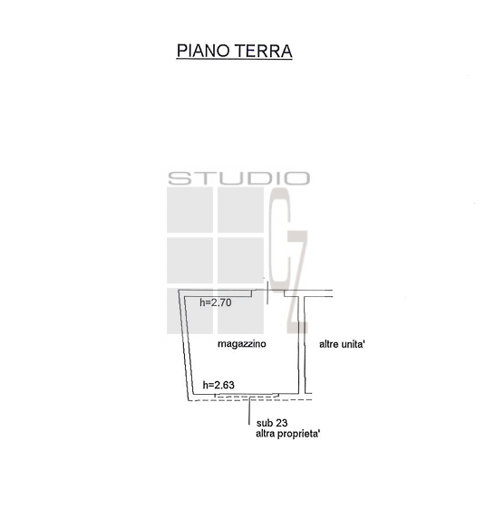 Proponiamo in vendita un ampio negozio situato nel cuore del comune di Loreggia, in zona centrale...