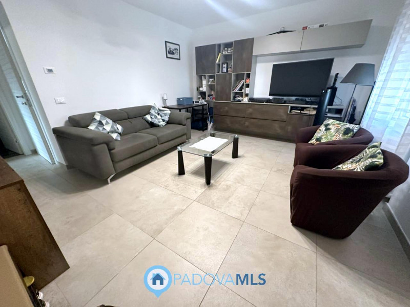 Immobile in esclusiva al Gruppo Padova MLS.

Scopri un'opportunità unica per diventare proprietar...