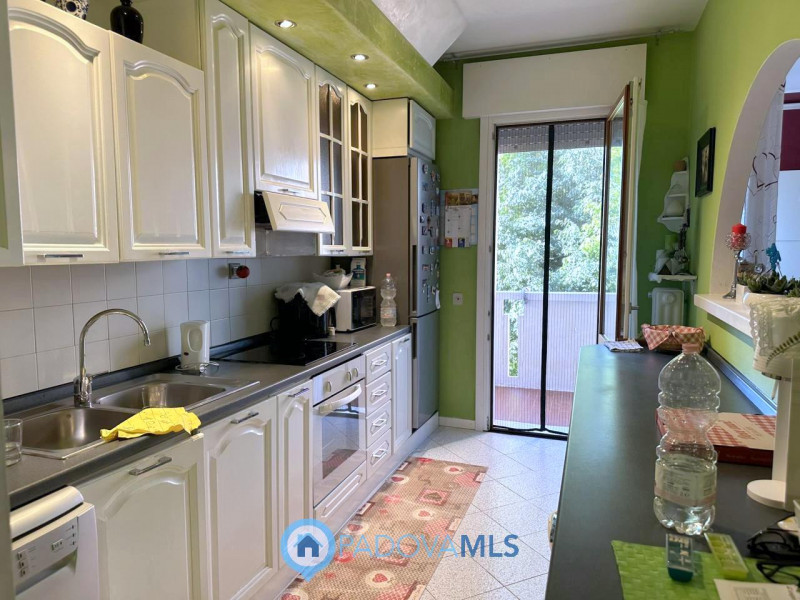 Immobile in esclusiva al Gruppo Padova MLS

Nel cuore del quartiere Pio X° a due minuti dal centr...