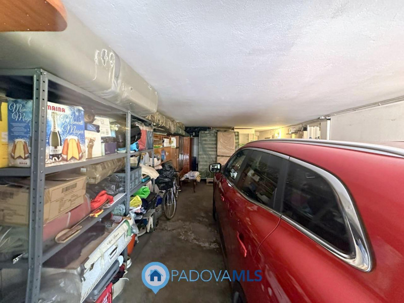 Immobile in esclusiva al Gruppo Padova MLS

Nel cuore del quartiere Pio X° a due minuti dal centr...