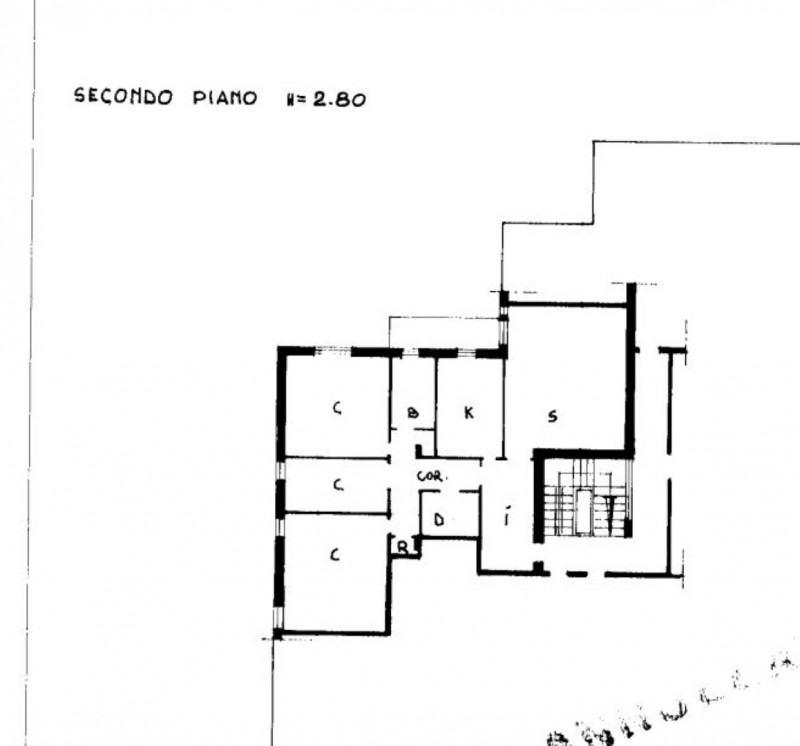 Immobile in esclusiva al Gruppo Padova MLS

Nel cuore del quartiere Pio X° a due minuti dal centr...