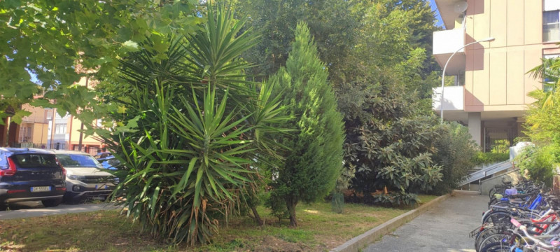 AMPIO 2 CAMERE ZONA PALESTRO €.215.000 - rif.LM013

Proponiamo un ampio e luminoso appartamento d...