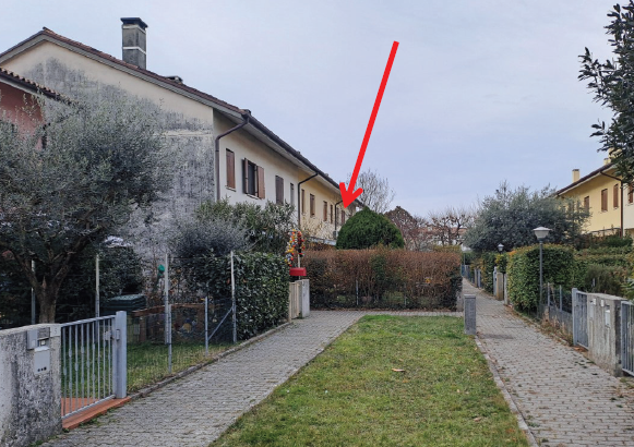 Rif. A.A.386-24

Vendita all'asta - casa a schiera centrale su 2 livelli in data 16 giugno 2026

...