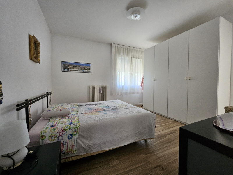 VICENZA-Viale Astichello: in contesto di Bifamiliare, proponiamo spazioso, curatissimo e ristrutt...