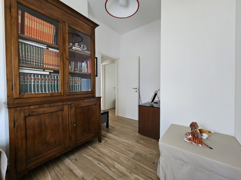 VICENZA-Viale Astichello: in contesto di Bifamiliare, proponiamo spazioso, curatissimo e ristrutt...