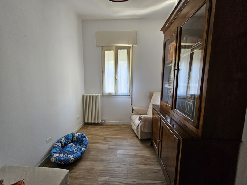 VICENZA-Viale Astichello: in contesto di Bifamiliare, proponiamo spazioso, curatissimo e ristrutt...