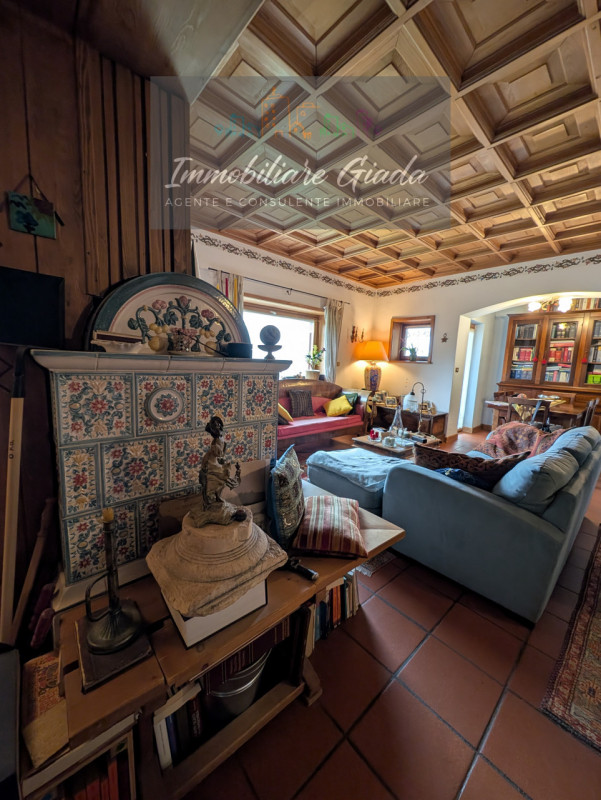 Proponiamo in vendita questo splendido appartamento situato al primo piano di una piccola palazzi...