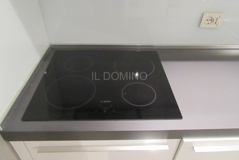 Appartamento bilocale completamente ristrutturato nuovo, posto al piano 1° di una palazzina signo...