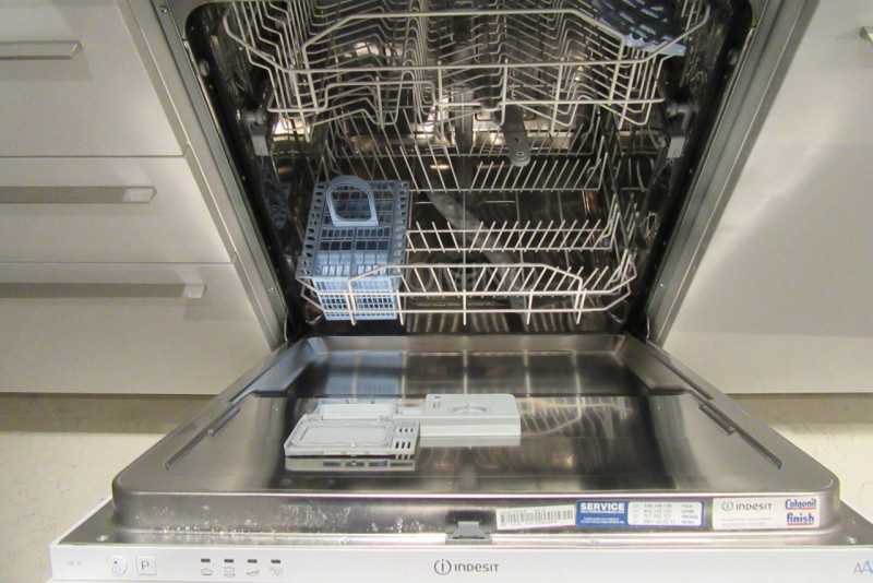 Appartamento bilocale completamente ristrutturato nuovo, posto al piano 1° di una palazzina signo...