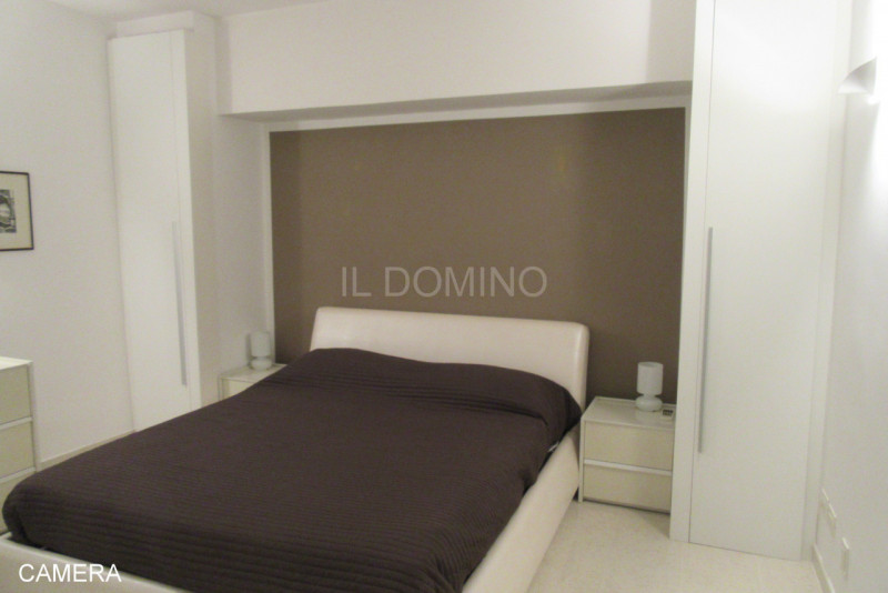 Appartamento bilocale completamente ristrutturato nuovo, posto al piano 1° di una palazzina signo...