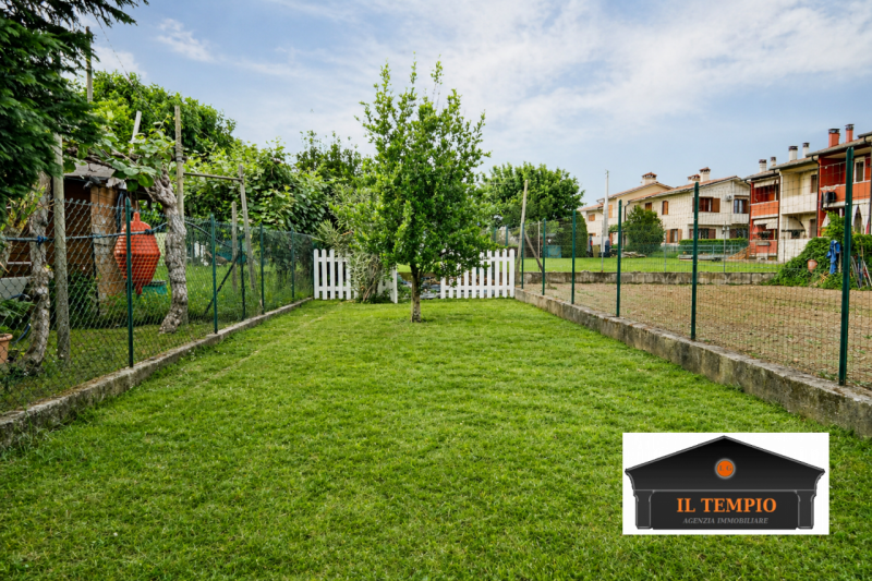 CASA TERRA-CIELO RISTRUTTURATA CON GIARDINO – CALDOGNO CENTRO

In pieno centro a Caldogno, comoda...