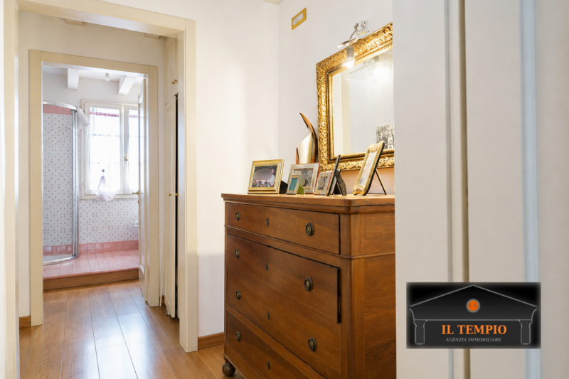 CASA TERRA-CIELO RISTRUTTURATA CON GIARDINO – CALDOGNO CENTRO

In pieno centro a Caldogno, comoda...