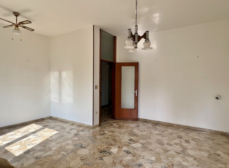 VICENZA OVEST - QUARTIERE SANTA BERTILLA: AMPIO E LUMINOSO TRICAMERE CON GRANDE GARAGE - Rif. 838...
