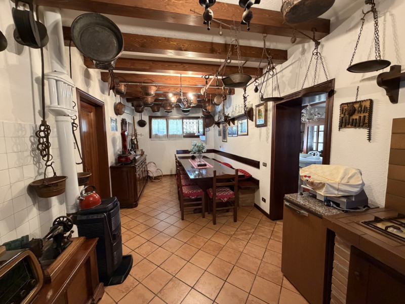 San Dono di Massanzago – Porzione di bifamiliare in tranquilla zona di campagna

In un contesto r...