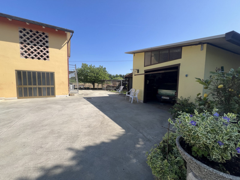 San Dono di Massanzago – Porzione di bifamiliare in tranquilla zona di campagna

In un contesto r...