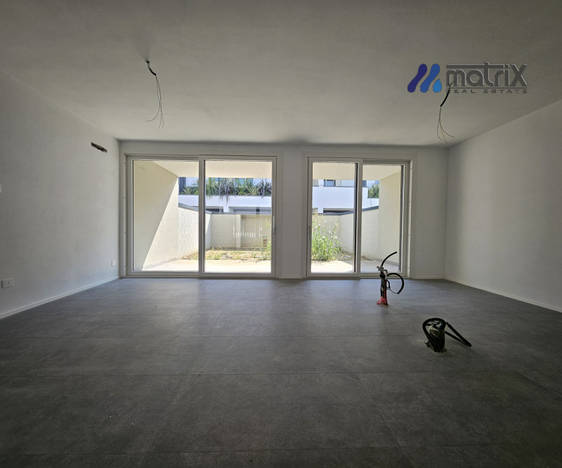 Villa 140 mq calpestabili Fotovoltaico 6 Kw con inverter Cl A4

A pochi Km dal centro di Saonara ...