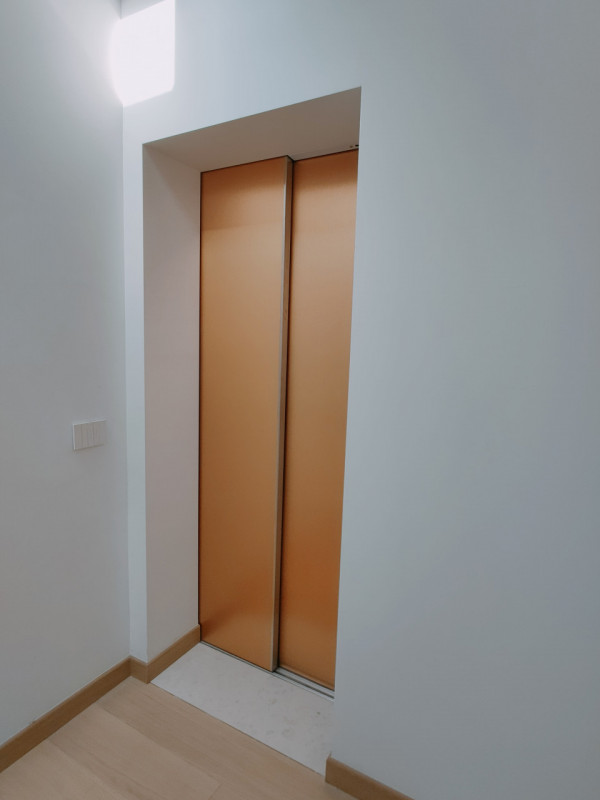 Prato della Valle, frutto di un'importante ristrutturazione, proponiamo attico disposto su due li...