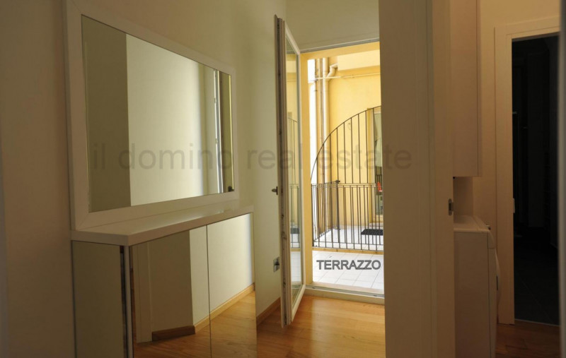 Splendido appartamento trilocale situato nel centro storico di Padova, vicino a Piazza Insurrezio...