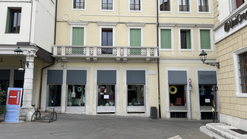 Rif. BD100 (per info 393 9878704 Daniel)

Scopri un'opportunità unica per il tuo business con que...