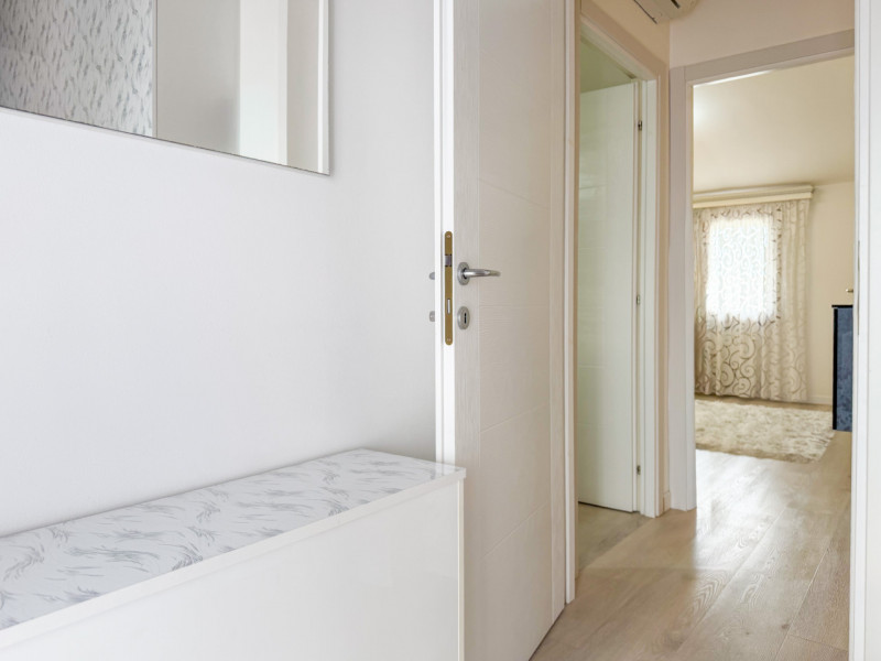 (Per INFO Vittorio 3517343301) Proponiamo in vendita un elegante appartamento quadrilocale di cir...