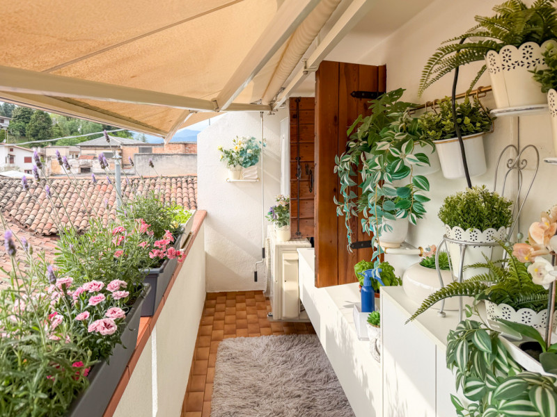 (Per INFO Vittorio 3517343301) Proponiamo in vendita un elegante appartamento quadrilocale di cir...